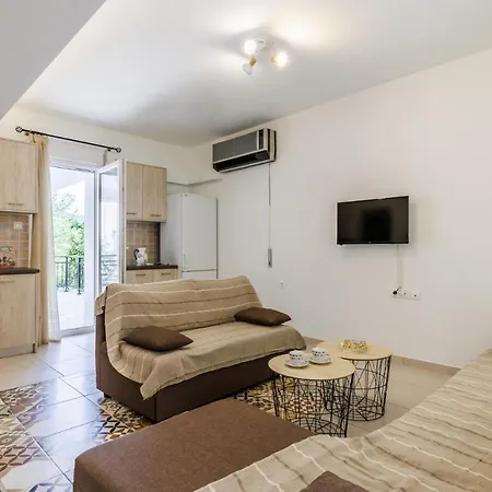 Elios Cozy - Spacious Island Living *
